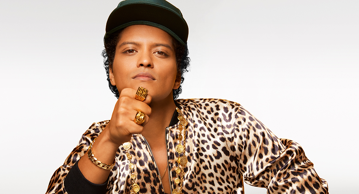 VIDEO: L-ai auzit pe Bruno Mars cântând în spaniolă? Ăsta e filmulețul pe care nu trebuie să-l ratezi!