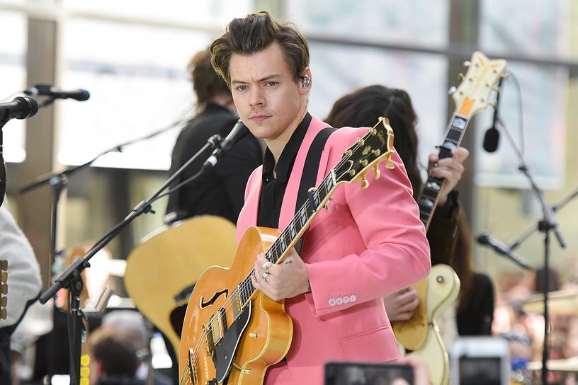VIDEO: Harry Styles a oprit concertul ca să-i facă observație unei fane