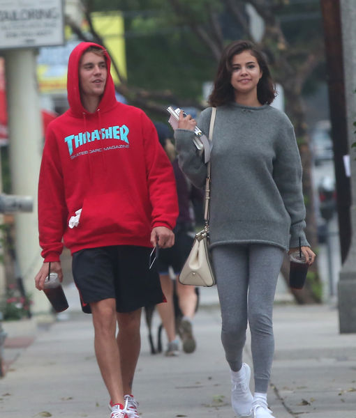 Selena și Bieber au luat-o pe calea bisericii. Uite cum au fost fotografiați!