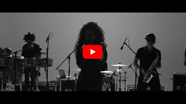 VIDEO NOU: Mandinga a lansat o versiune nouă pentru piesa „Besame”. Sună mai bine decât originalul?