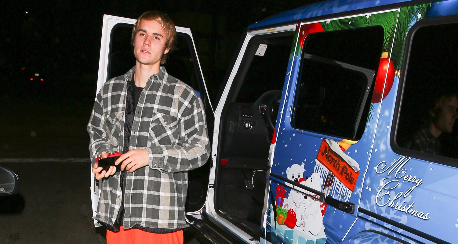 WTF! Justin Bieber și-a împodobit mașina, mai ceva ca bradul de Crăciun! Uite cum arată!