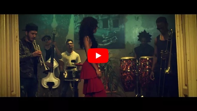 VIDEO NOU: Mandinga a refăcut cea mai tare piesă latino a momentului. Așa sună „Mayores”, în versiunea salsa