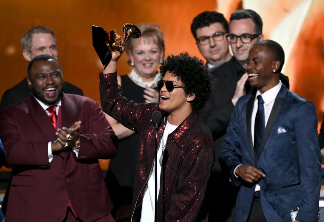Bruno Mars e marele câștigător de la Premiile Grammy. Vezi aici lista completă!