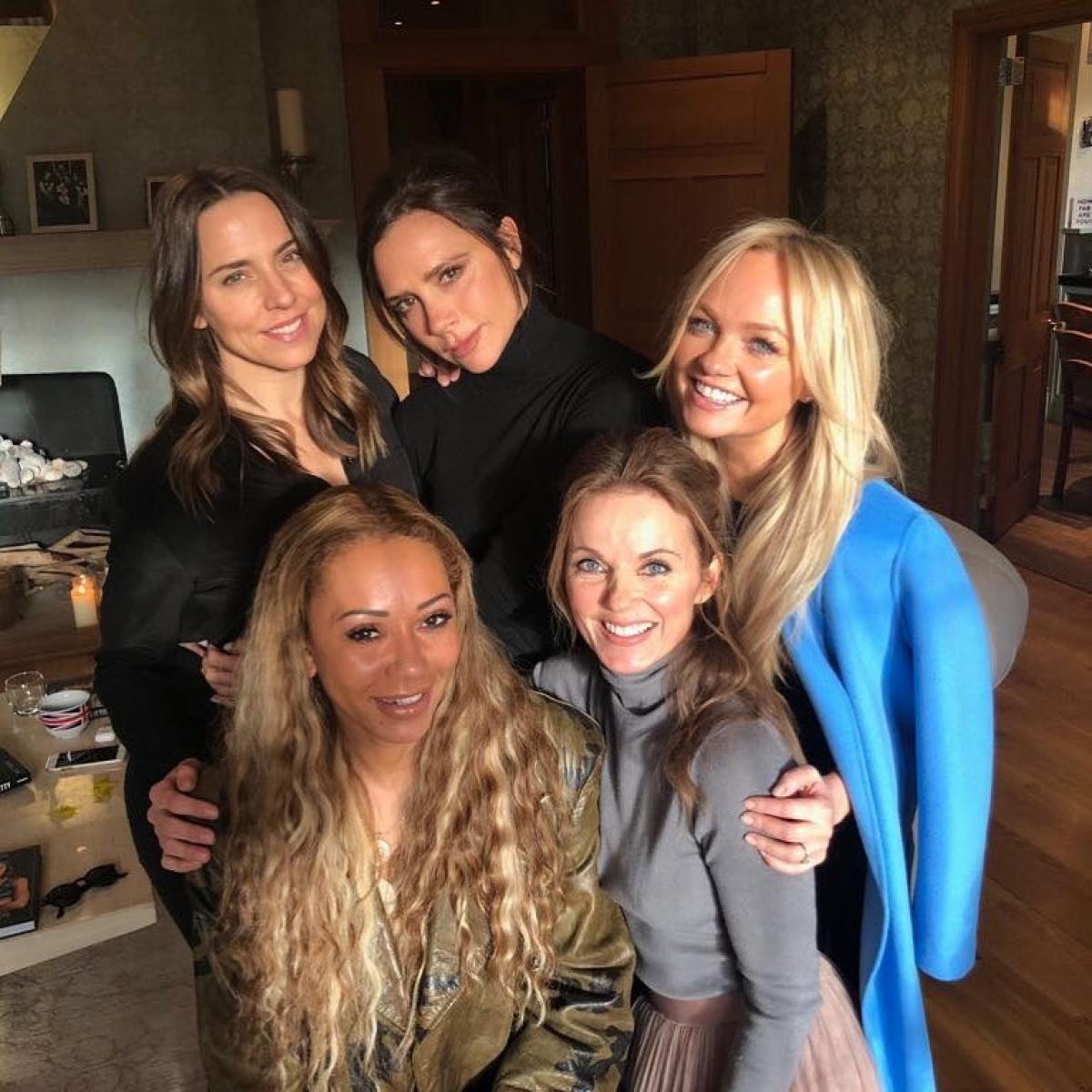 COOL! Trupa Spice Girls s-ar putea reuni chiar la nunta prințului Harry cu Meghan Markle