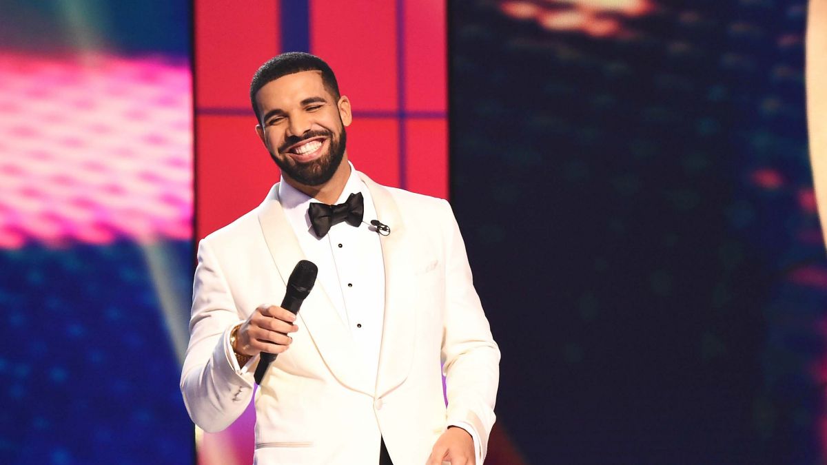 Drake a donat 125.000$ unor necunoscuți, la filmările videoclipului ”God’s Plan”