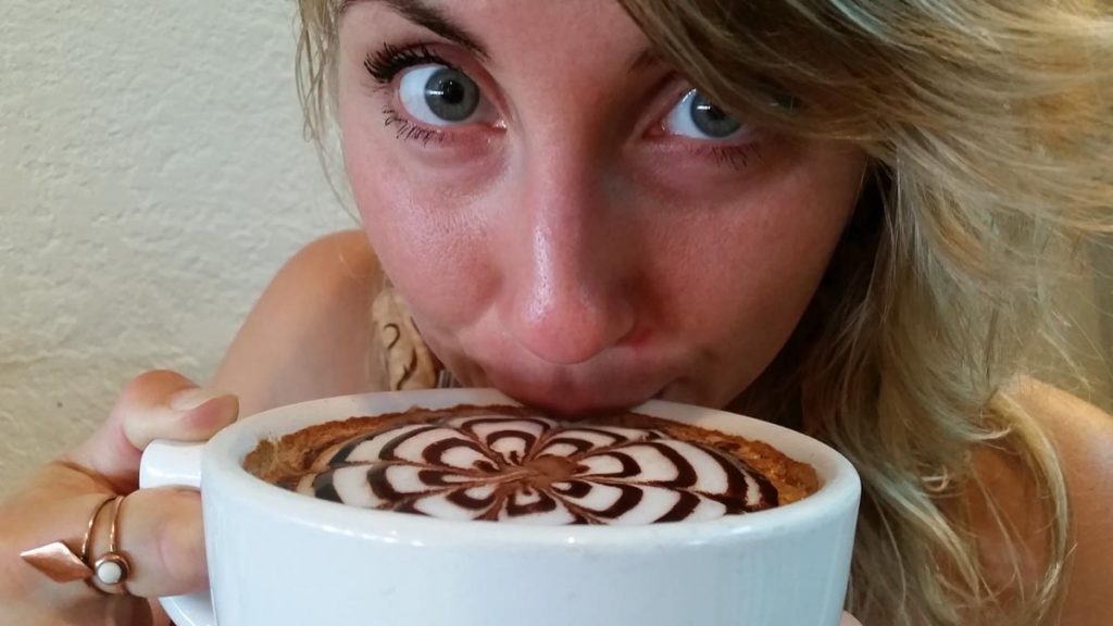 9 senzaţii pe care le înţelegi doar dacă eşti dependent de cafea