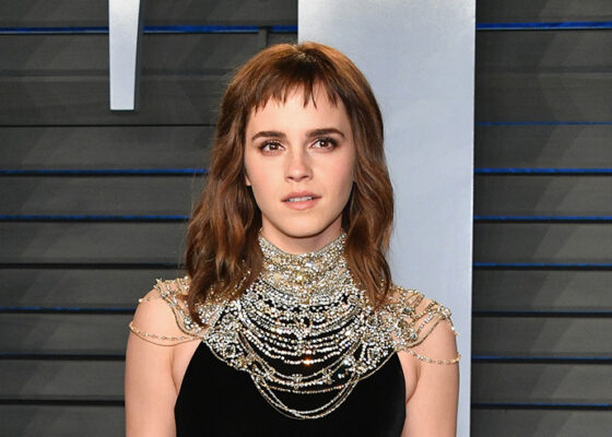 EPIC FAIL | Emma Watson s-a făcut de râs pe covorul roșu la Oscar! A apărut cu un tatuaj scris GREȘIT