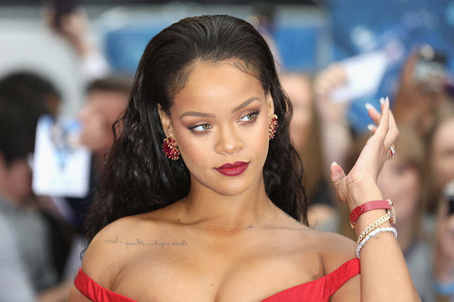 Rihanna dă de pământ cu Snapchat pentru o reclamă controversată