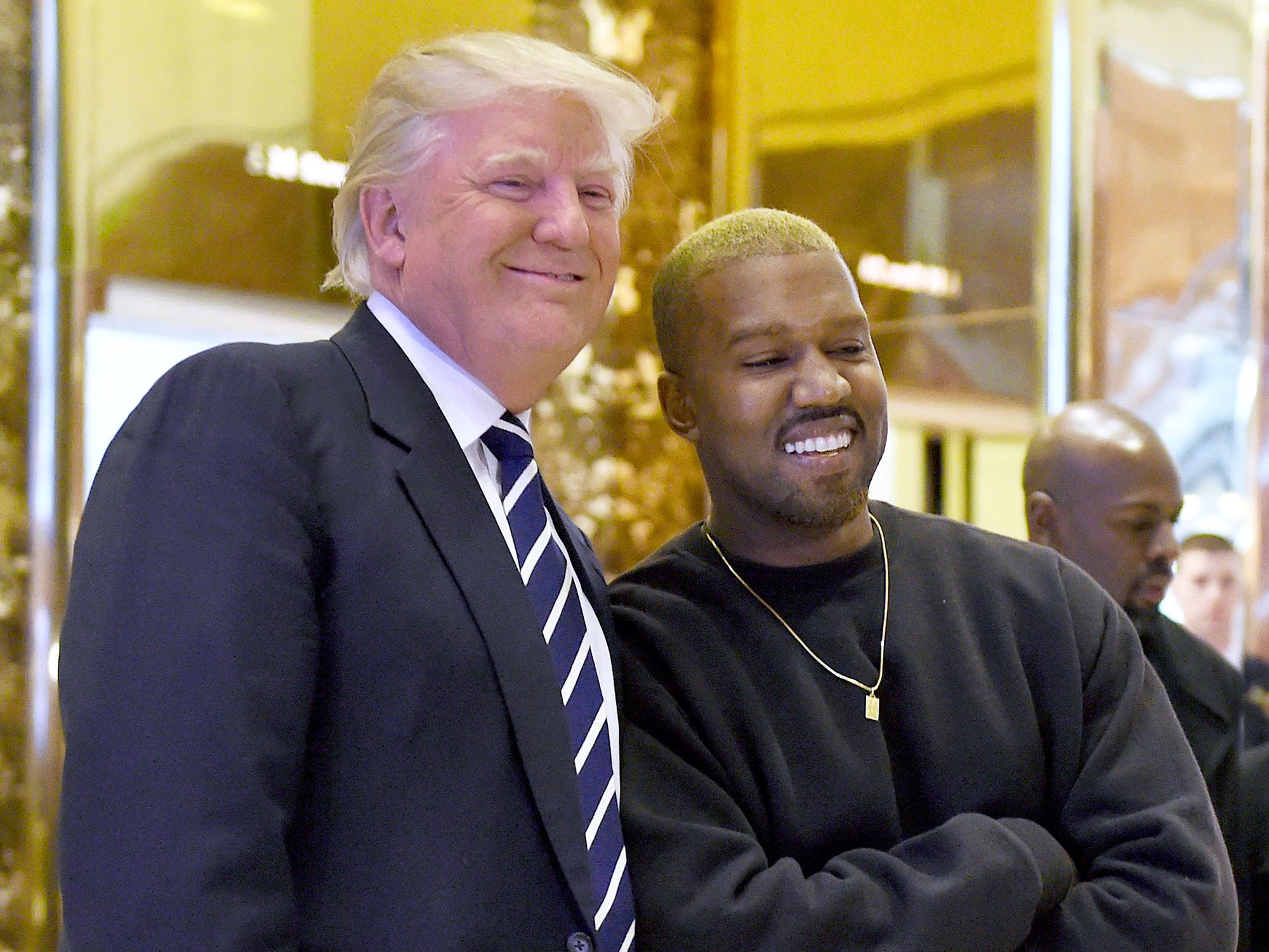 LOL! Kanye West a decis: îi ia locul lui Donald Trump la Casa Albă