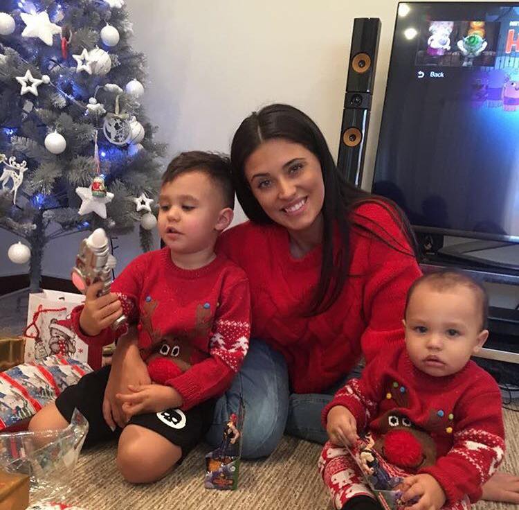 O fotografie cu Antonia și băieții ei a cucerit Instagram-ul. A primit peste 80.000 de like-uri