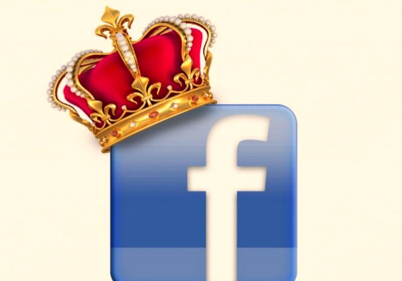 Record de titluri regale: Facebook România are zeci mii de conturi de regi, împărați, prinți și prințese!