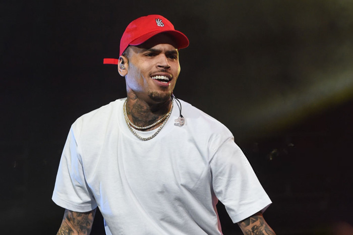 Chris Brown a fost dat în judecată de o tânără care susține că fost violată chiar la el acasă