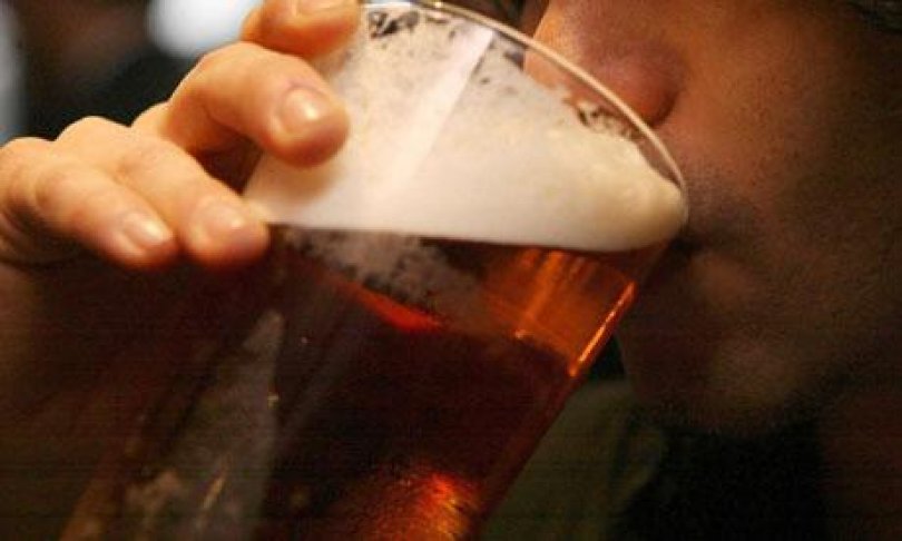 Oficial! Cercetătorii de pretutindeni confirmă ca expresia „ies la o bere este întotdeauna falsă