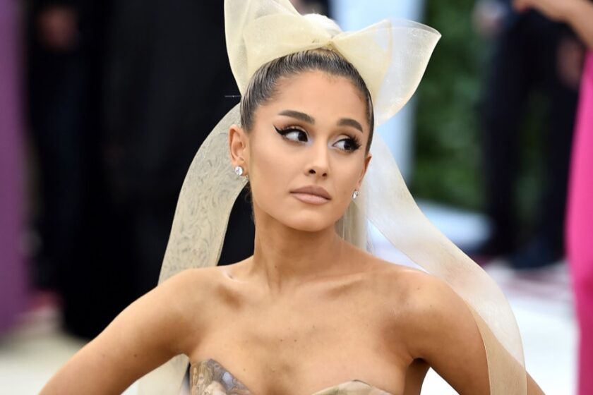 FRUMI! Ariana Grande a transmis un mesaj emoționant la un an după atentatul de la Manchester