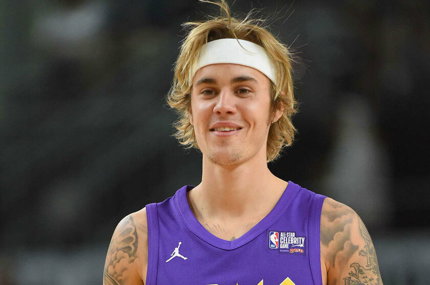 Justin Bieber i-a cumpărat adidași unui puști pe care l-a întâlnit la mall