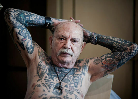 12 bunici tatuaţi care arată ce înseamnă să fii badass