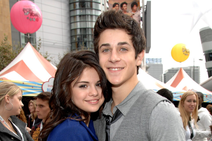 Selena Gomez a plecat în vacanță cu ”fratele” ei din Wizards of Waverly Place