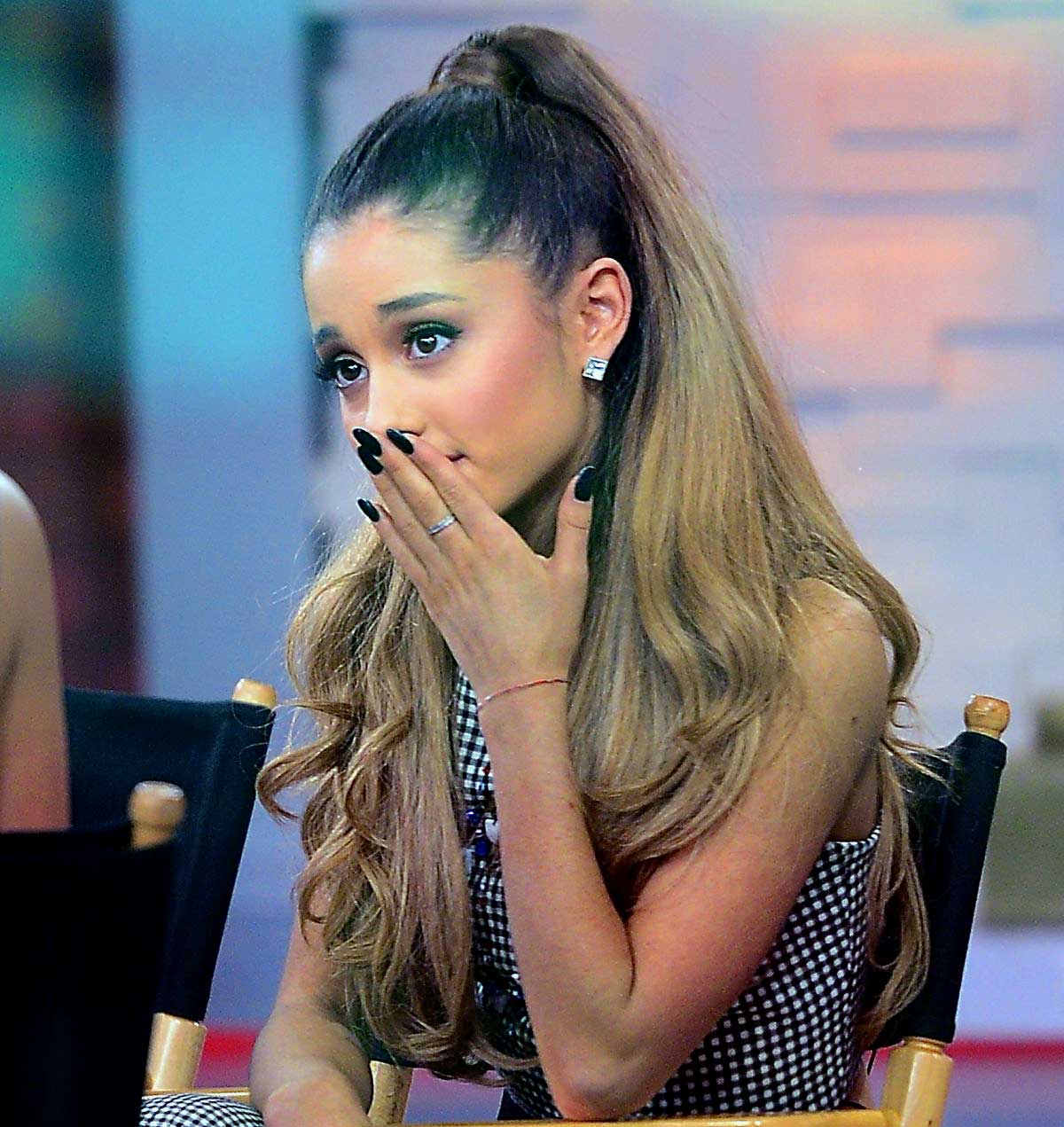 Ariana Grande și-a închis contul de Instagram, din cauza haterilor
