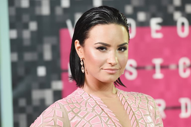 Demi Lovato rămâne în spital, din cauza unor complicații