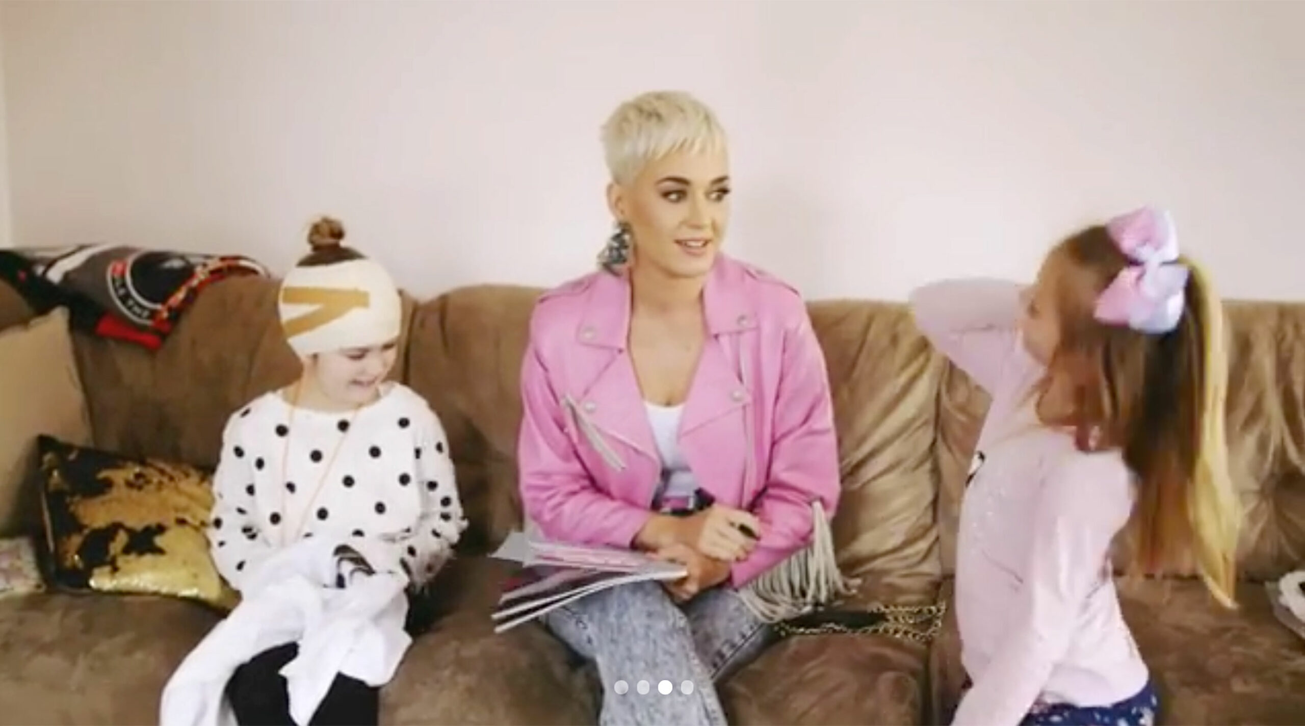 Katy Perry i-a făcut cea mai frumoasă surpriză unei fetițe bolnave
