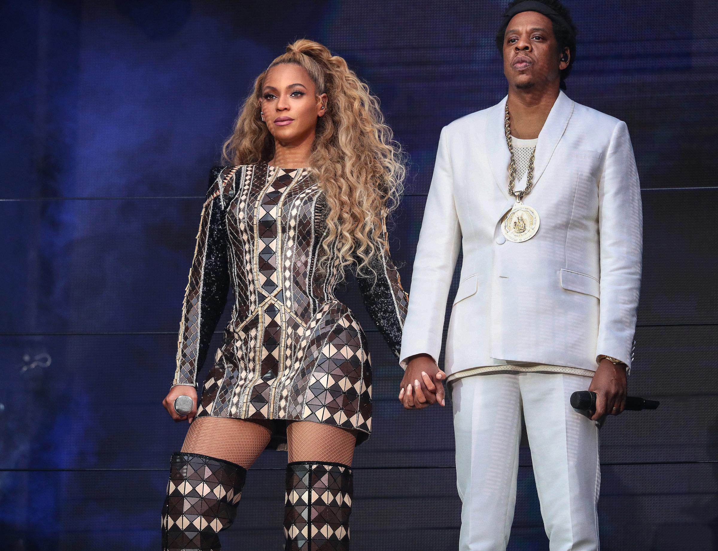OMG! Beyonce și Jay Z i-au oferit o bursă de 100.000$ unei adolescente