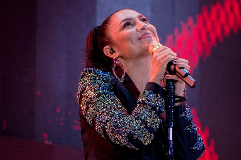 VIDEO: Așa se pregătește Andra pentru concertul ”Tradițional” din weekend