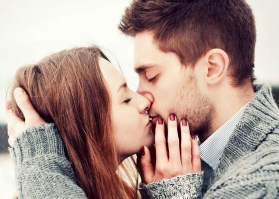 5 tipuri de sărut pe care probabil nimeni nu ar vrea să le experimenteze