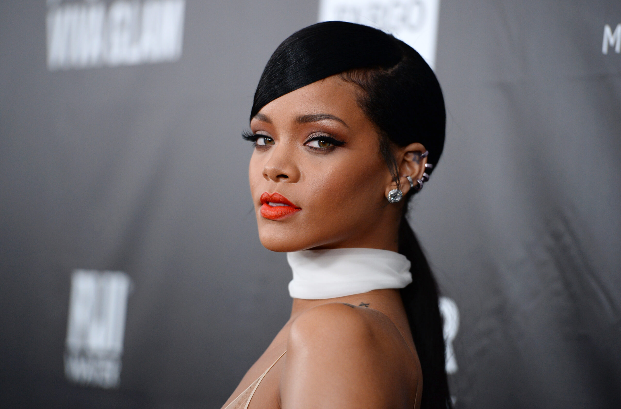 Rihanna a refuzat să cânte un mega HIT și acum regretă! Uite care e povestea!