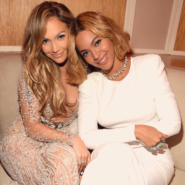 TOP 16 momente în care Beyonce a copiat-o pe Jennifer Lopez