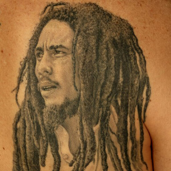 Top 13 cele mai reușite tatuaje cu chipuri de artiști