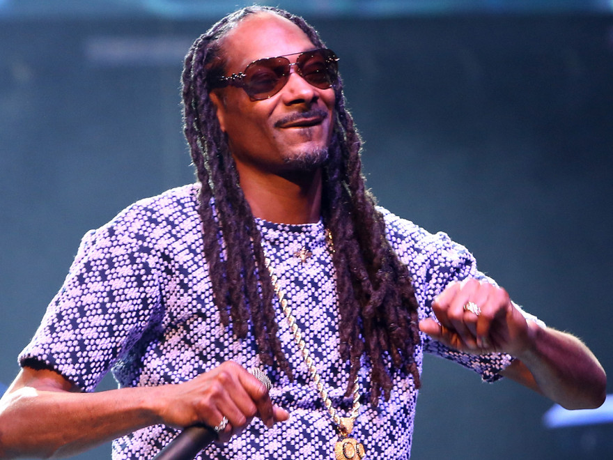 INCREDIBIL! Snoop Dogg a primit o stea pe Walk Of Fame. Cui i-a mulțumit celebrul rapper?