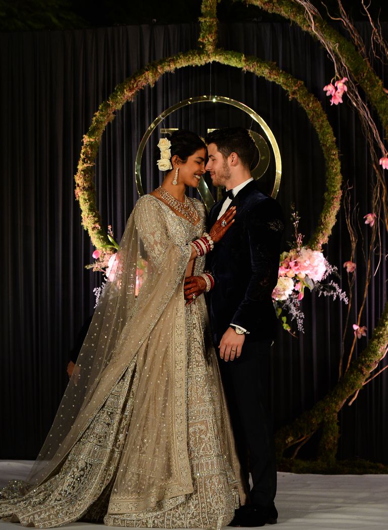 FOTO: Nick Jonas și Priyanka Chopra au făcut publice fotografiile oficiale de la nuntă