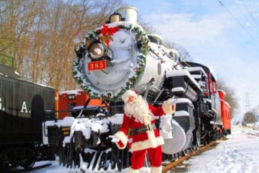 Cadouri compromise! Moș Crăciun a ales trenul ca mijloc de transport pentru a livra cadourile românilor!