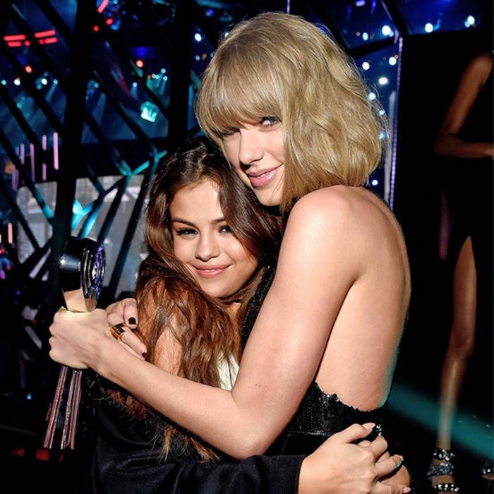 Selena Gomez și Taylor Swift sunt din nou cele mai bune prietene