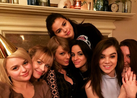 Selena Gomez a organizat o super petrecere a burlăcițelor pentru prietena ei cea mai bună