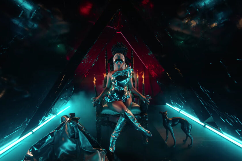 VIDEOCLIP NOU: Nicki Minaj – Hard White