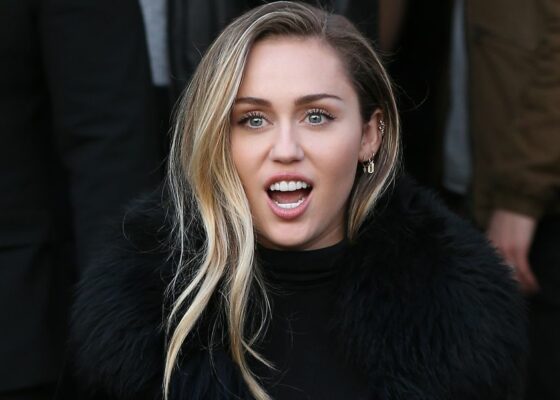 Miley Cyrus, comentariu funny către soțul ei. Uite ce i-a zis!
