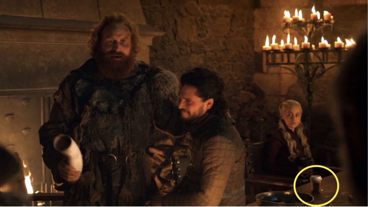 WOW | Ce s-a întâmplat cu paharul de cafea din Game Of Thrones după ce imaginile au făcut înconjurul lumii