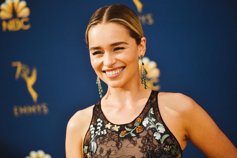 WOW | De ce a declarat starul din Game Of Thrones, Emilia Clarke, că nu s-a simțit atrăgătoare