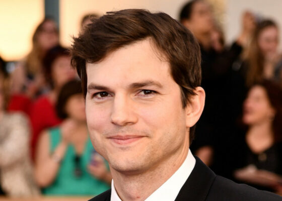 Ashton Kutcher ar putea fi martor în procesul unui criminal în serie