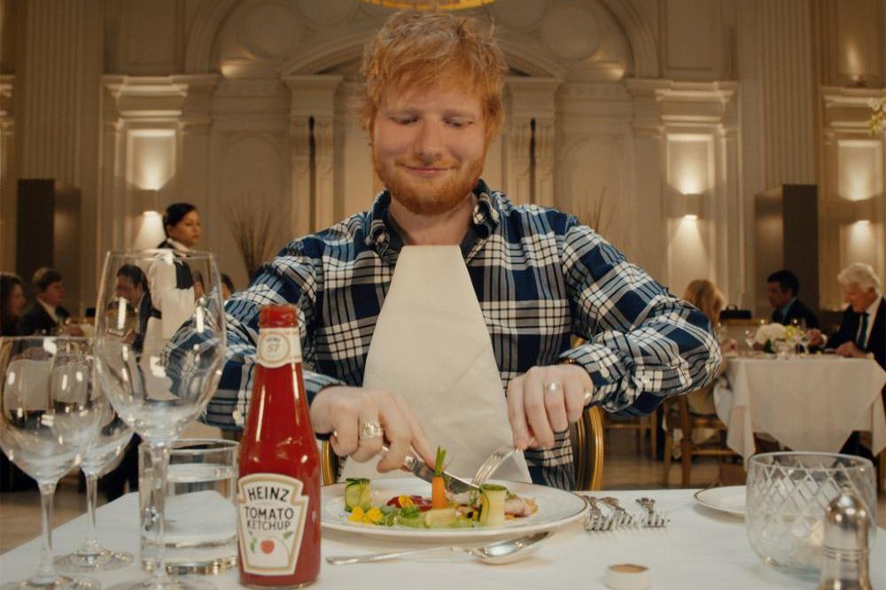 Așa arată reclama lui Ed Sheeran la ketchup. Uite de unde a fost inspirată!