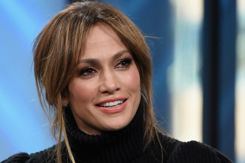 Jennifer Lopez și-a pozat abdomenul. Uite fotografia care a strâns peste 2 milioane de aprecieri!