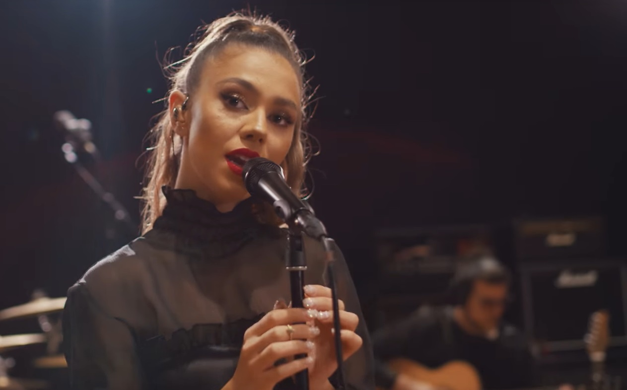 ASCULTĂ | Mira – No tears left to cry (LIVE Session- Ariana Grande Cover)