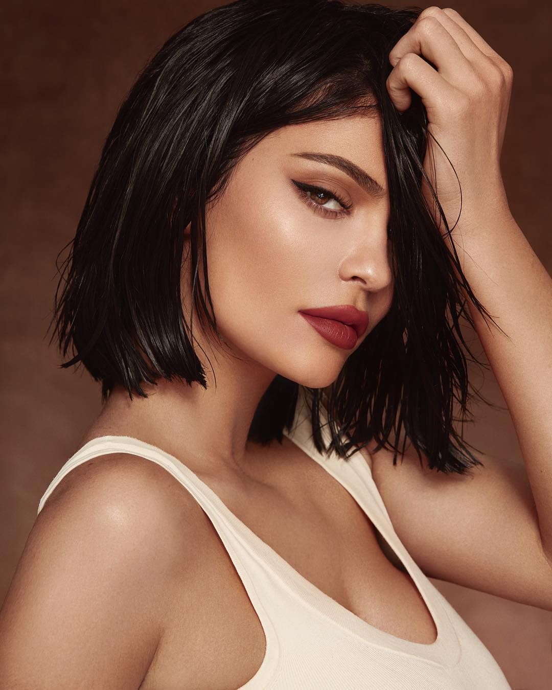 WOW | Uite cum arată părul natural al lui Kylie Jenner!