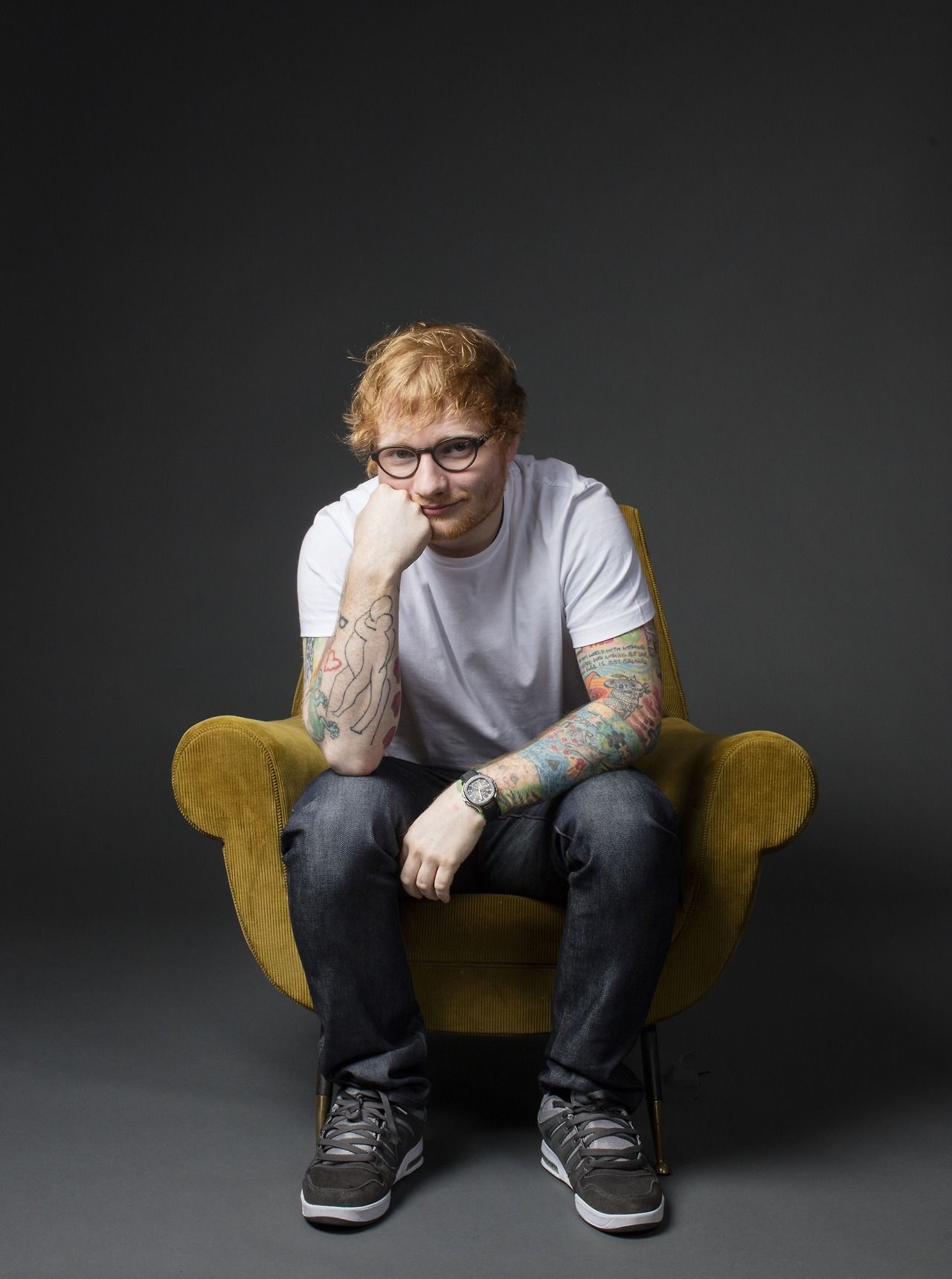Ed Sheeran renunță la orice formă de comunicare cu fanii