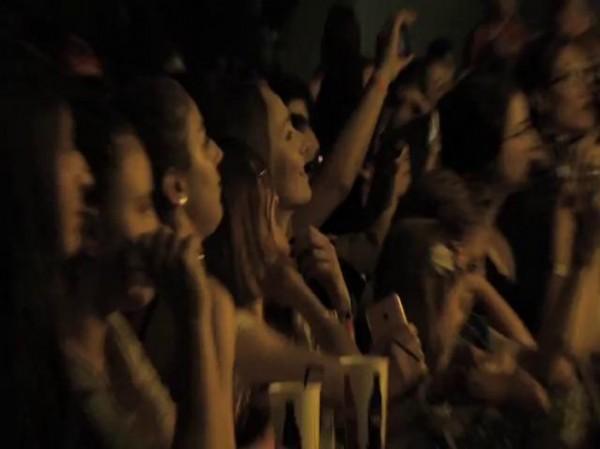 VIDEO: Smiley şi gaşca HaHaHa au cântat în faţa a mii de oameni de 1 iunie