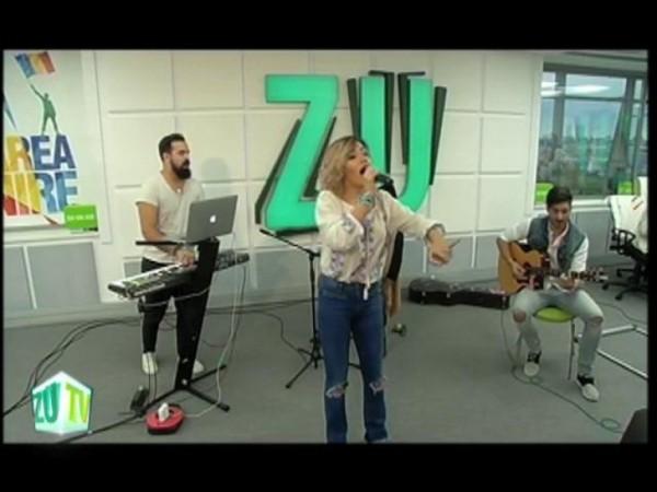 VIDEO: Ascult-o pe Nicoleta Nucă! „Cânta cucu-n Bucovina” s-a auzit la Marea Unire ZU!
