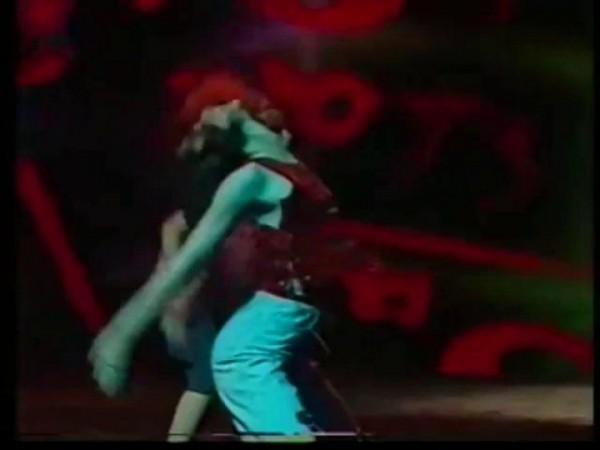 VIDEO. Aşa arăta Laurenţiu Duţă în primul lui videoclip, acum 25 de ani!