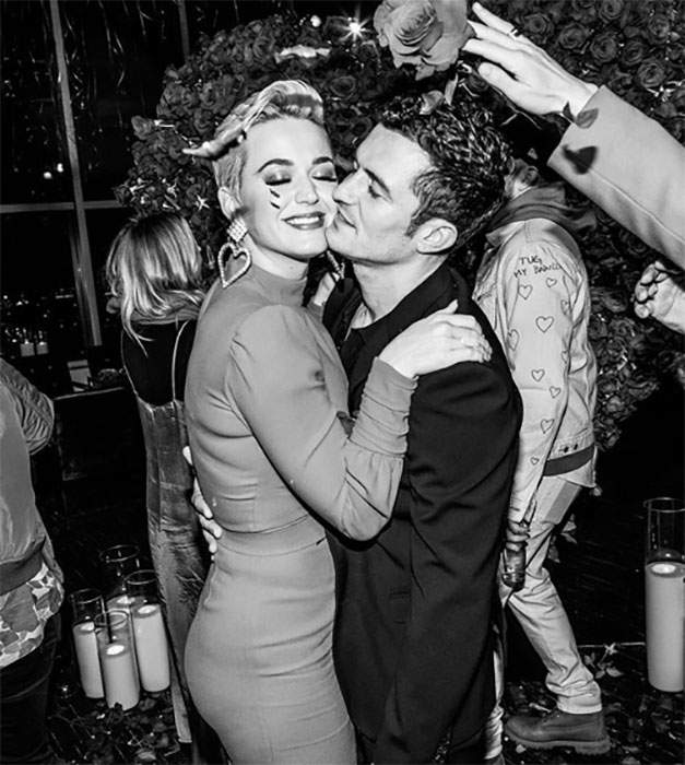 OMG! Katy Perry a dezvăluit secretul relației sale cu Orlando Bloom