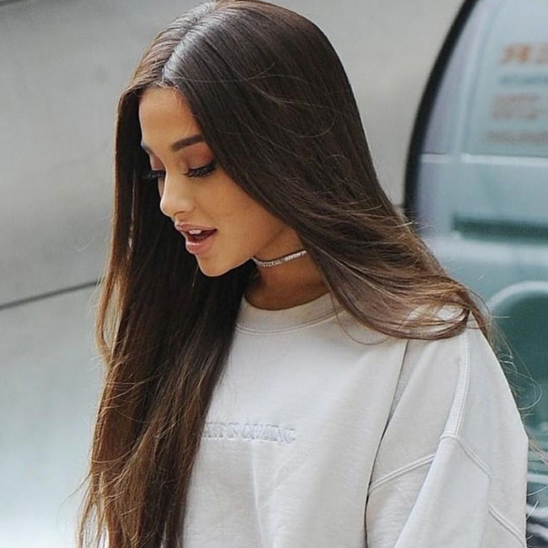 Opt imagini care demonstrează că Ariana Grande este un ‘Street Style Icon’